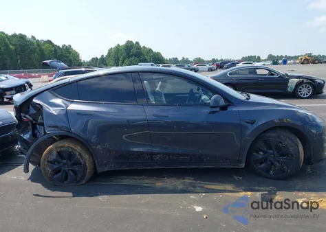 2025 Tesla Model Y Long Range Dual Motor All-Wheel Drive из США, поврежденный, VIN 7SAYGDEDXSA376016